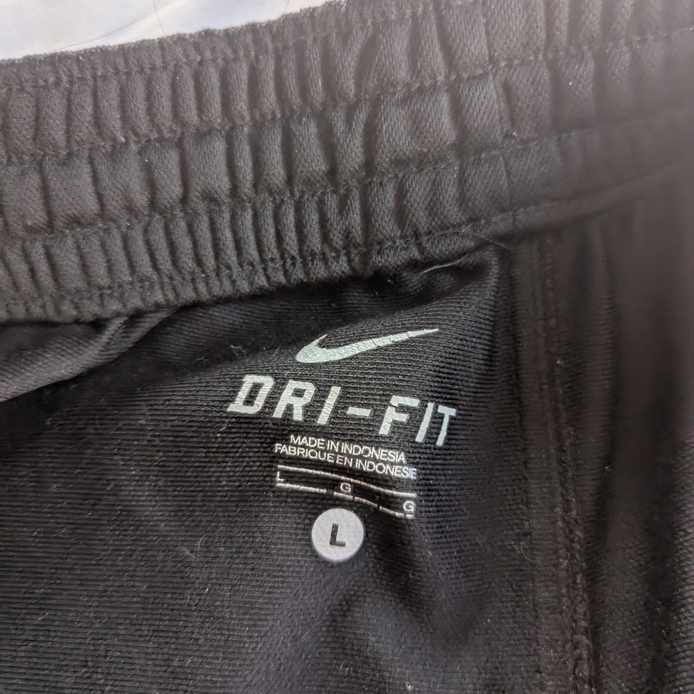 Nike Men's Large Black Joggers With Pockets, Drawstring And White Stripe‎ - Picture 6 of 6